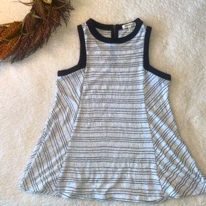 Business appropriate top